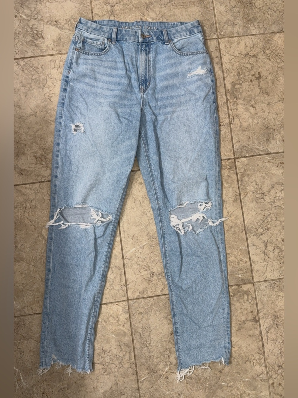 American Eagle Curvy Mom Jeans